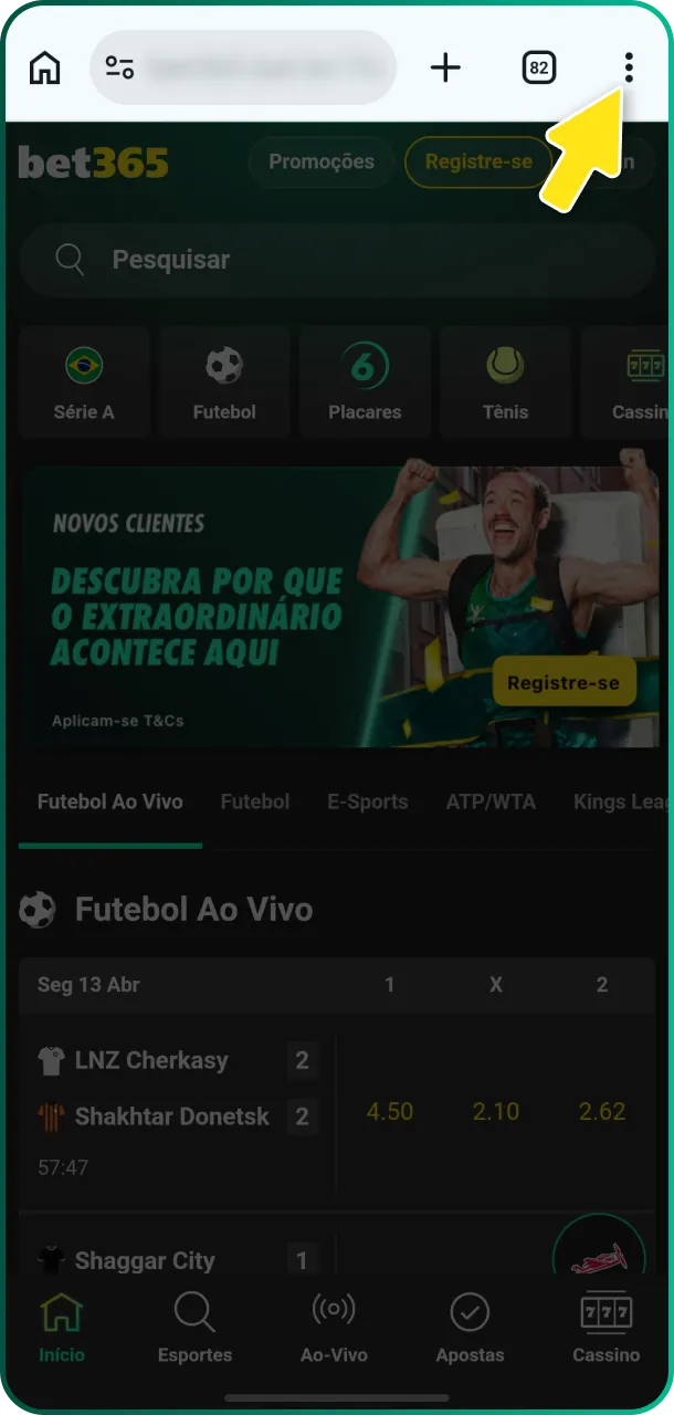 Acesse o site oficial no seu smartphone para iniciar o processo da Bet365.